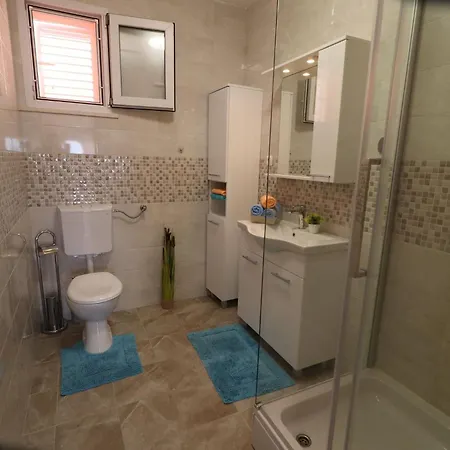 Adriatic View-five Bedroom With Pool And Sea View בית נופש