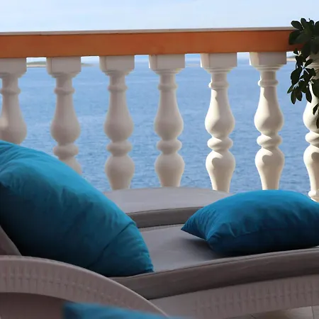 別荘 Adriatic View-five Bedroom With Pool And Sea View *